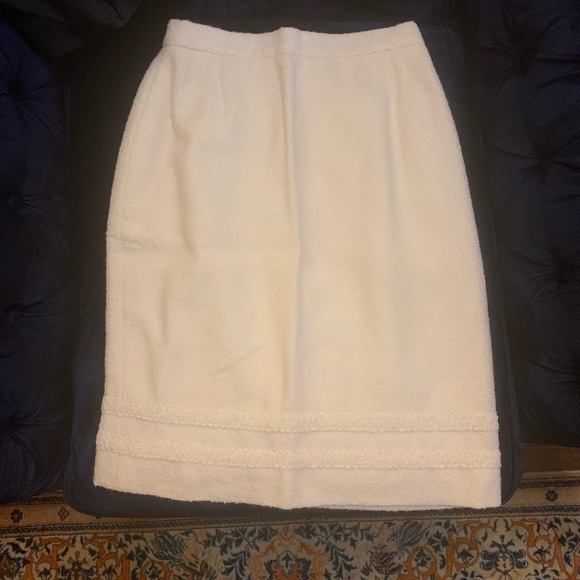 Wow 🤍  2pc Escada Suit Small Fit (34/38) - Picture 6 of 13